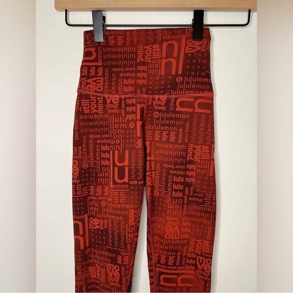 Lululemon Wunder Train Contour Fit High-Rise Tight
25" Size 0 - Picture 4 of 9